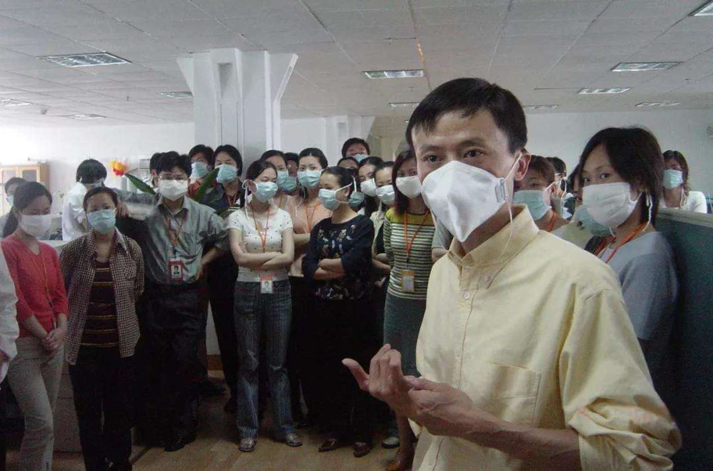 马云、刘强东等在非典后变得更强大了，企业如何借鉴历史度过难关 - 图4
